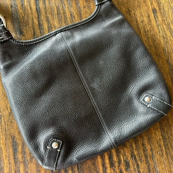 Coach Penelope Black Pebbled Leather Zipper Pockets Crossbody Bag - Picture 6 of 10